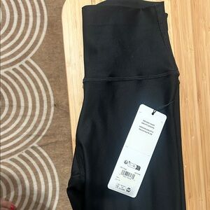 NWT Alo Yoga Airlift 7/8 Black High-Waisted Leggings XS